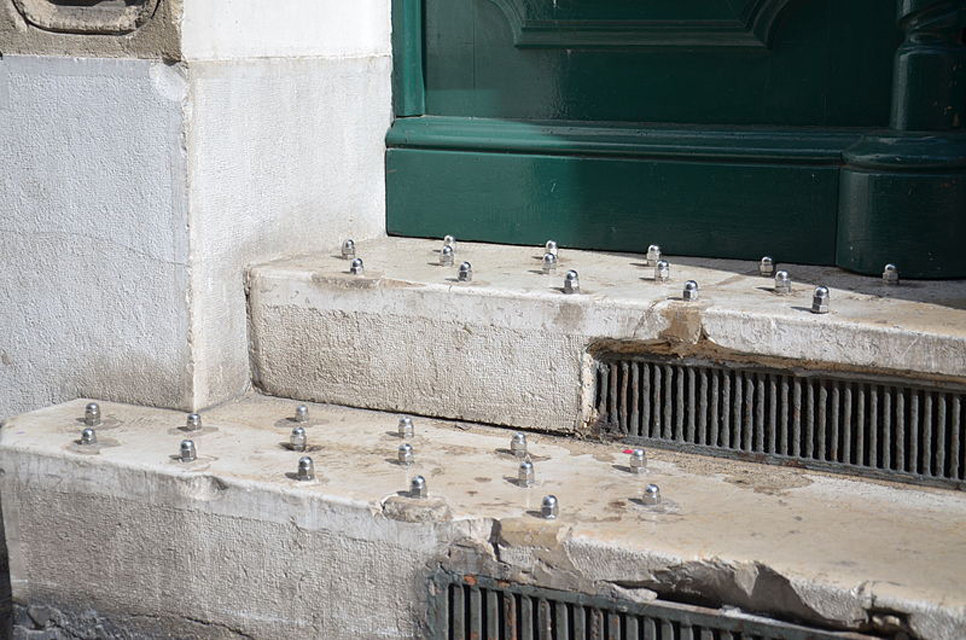 Defensive Architektur gegen Obdachlose