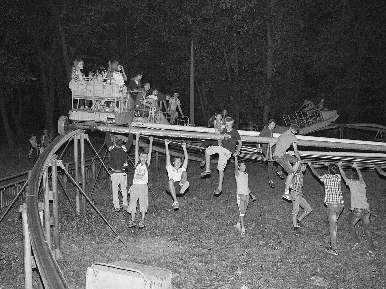 Ein kaputter Spielplatz in Pokrowsk