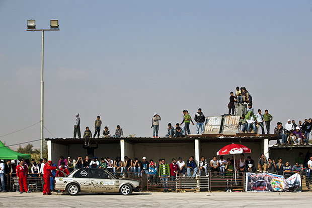 Am Rande eines Rennens in Jericho Am Rande eines Rennens in Jericho (Fotos: Avi Goldstein)