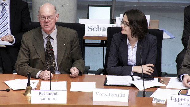 Durchstarterin: Daniela Kolbe neben Bundestagspäsident Norbert Lammert von der CDU (Foto: Thomas Doberitzsch)