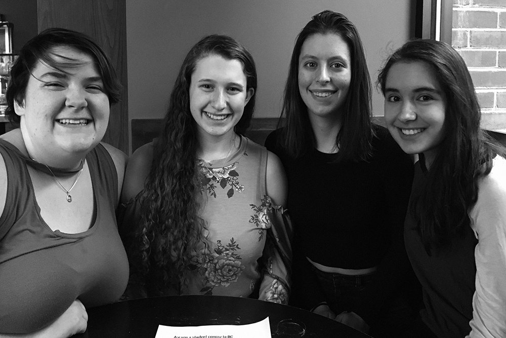 Mai Cunning (16), Michaela Hoenig (17), Kate Lebron (18) und Gabrielle Zwi (17) (Foto: privat)