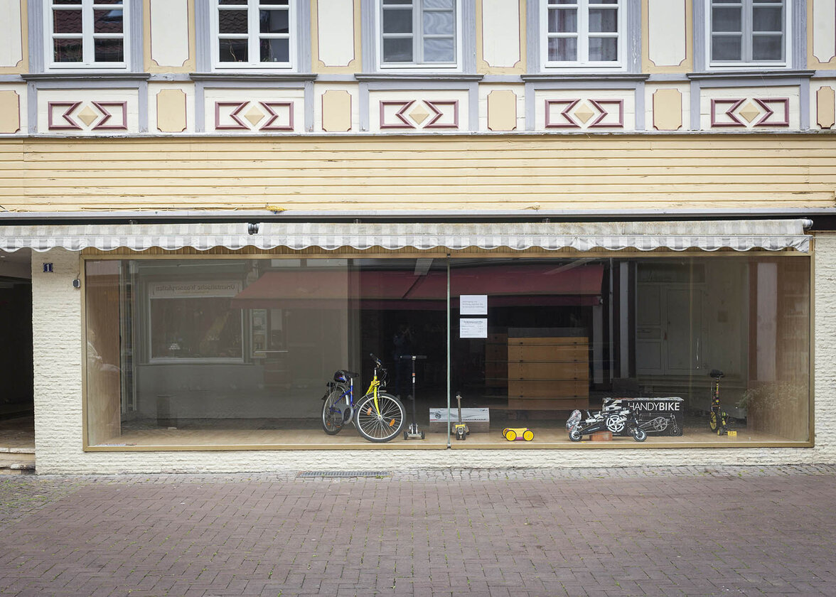 Leeres Geschäft in Osterode (Foto: Espen Eichhöfer/OSTKREUZ)