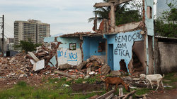 Eine abgerissene Favela in Rio de Janeiro. Sie muss für die Olympischen Spiele weichen