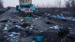 Nach dem Kampf – Spuren der Verwüstung bei Debalzewo in der Ostukraine