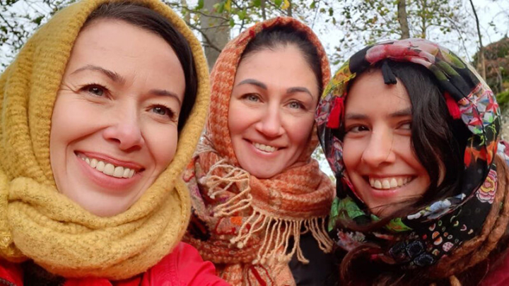 Marina (rechts) mit Aljona und Ljuda, die im März 2022 nach Deutschland flohen Marina (rechts) mit Aljona und Ljuda, die im März 2022 nach Deutschland flohen