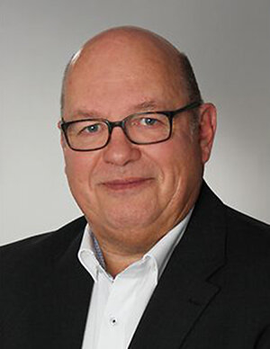 Professor Dr. Rafael Behr Professor Dr. Rafael Behr