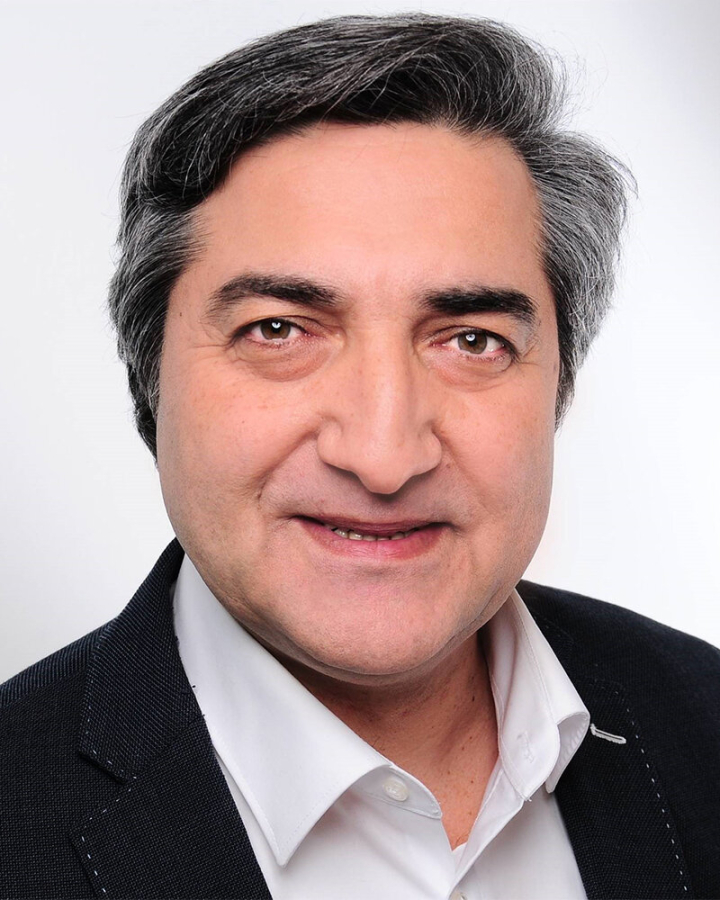 Dr. Kemal Bozay Dr. Kemal Bozay