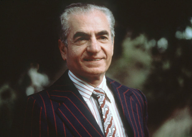 Schah Reza Mohammed Pahlavi, und seine Familie mussten am 16. Januar 1979 das Land in Richtung Ägypten verlassen Schah Reza Mohammed Pahlavi, und seine Familie mussten am 16. Januar 1979 das Land in Richtung Ägypten verlassen