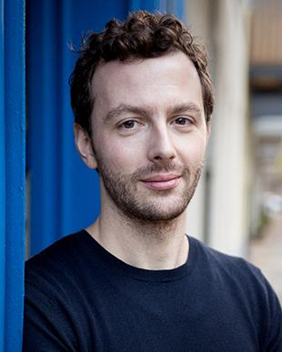 Relativ unerschrocken: Inmitten des Digitalhypes setzte Sebastian Guggolz auf das gedruckte Wort Relativ unerschrocken: Inmitten des Digitalhypes setzte Sebastian Guggolz auf das gedruckte Wort