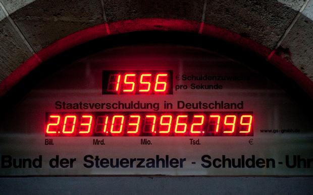 Nur eine Momentaufnahme: Die Zuwachs auf der Schuldenuhr des Bundes der Steuerzahler pro Sekunde: 165 Euro Nur eine Momentaufnahme: Die Zuwachs auf der Schuldenuhr des Bundes der Steuerzahler pro Sekunde: 165 Euro
