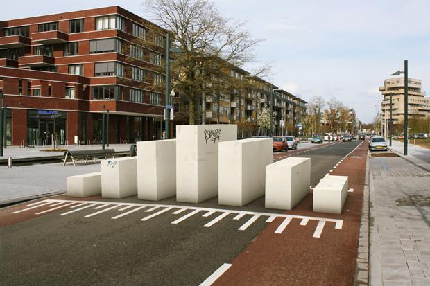 Wenn die Sicherheit für Fußgänger über alles gestellt wird, kann der Verkehr irgendwann nicht mehr fließen Wenn die Sicherheit für Fußgänger über alles gestellt wird, kann der Verkehr irgendwann nicht mehr fließen