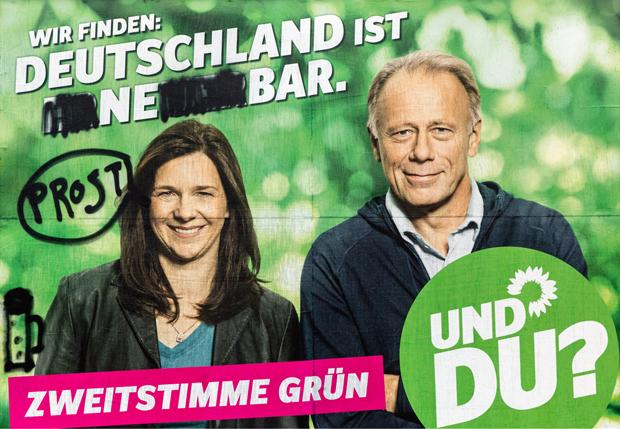 Vielleicht eine Vorahnung, dass nach den ersten Hochrechnungen der eine oder andere erstmal einen Drink gebrauchen könnte Vielleicht eine Vorahnung, dass nach den ersten Hochrechnungen der eine oder andere erstmal einen Drink gebrauchen könnte