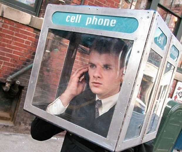 Irgendwie auch antisozial, wenn auch keine App: die mobile Telefonzelle zum Aufsetzen Irgendwie auch antisozial, wenn auch keine App: die mobile Telefonzelle zum Aufsetzen