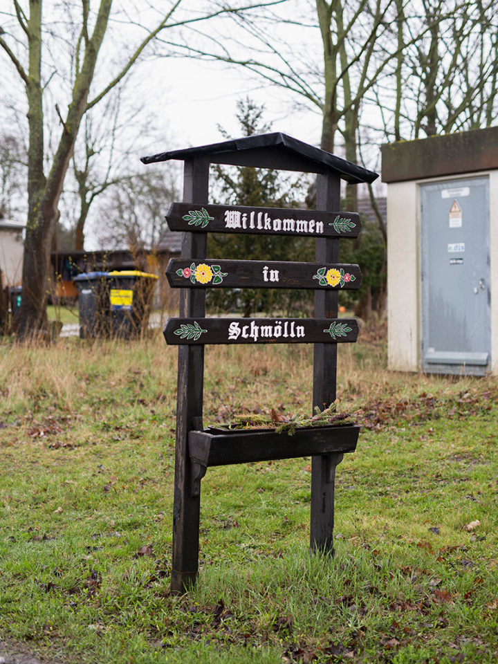 Ortseingangsschild in eine Dorf Ortseingangsschild in eine Dorf
