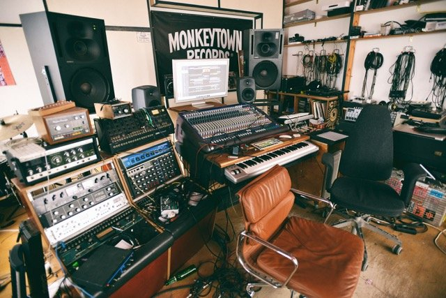 Das Studio der Band Moderat in Berlin Das Studio der Band Moderat in Berlin