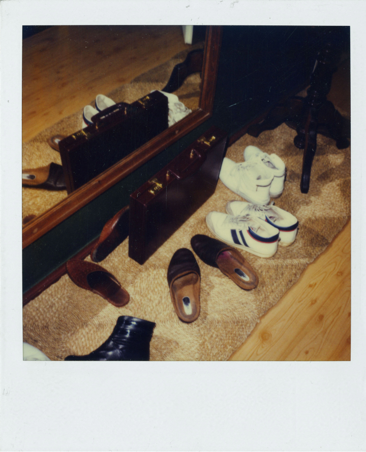 Schuhe und Aktenkoffer