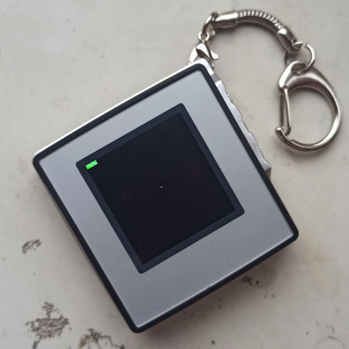 Max Haarich: „Single Transparent Pixel“ Max Haarich: „Single Transparent Pixel“
