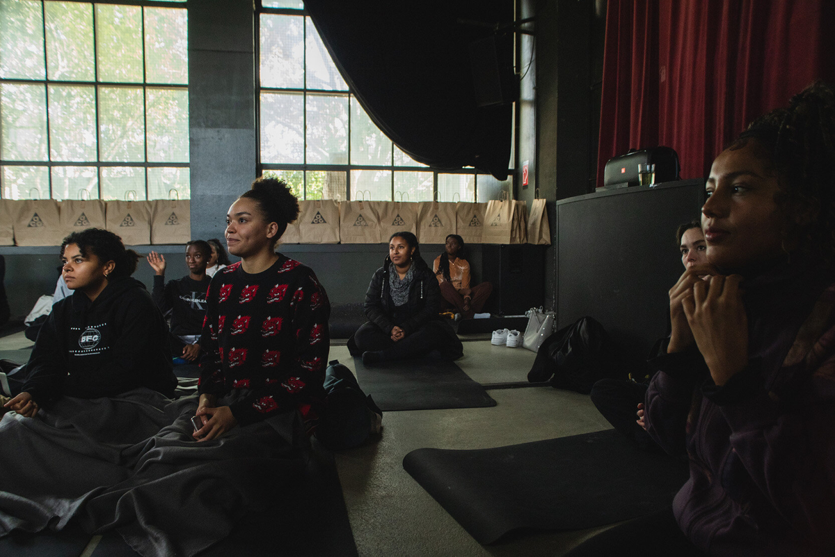 Yoga Yoga