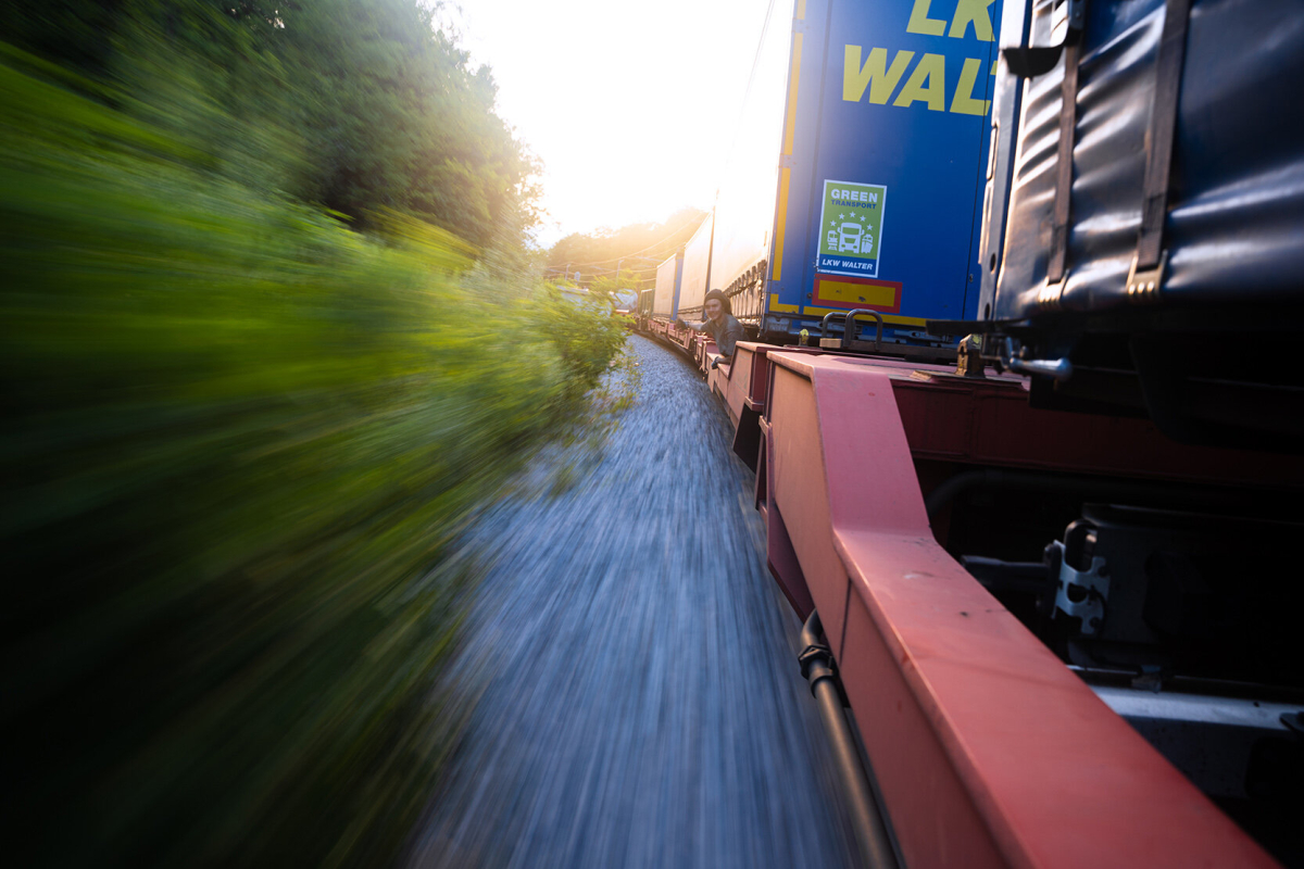 Freight-hopping Freight-hopping