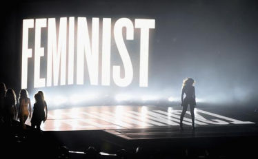 Manchmal muss man schon groß dazu schreiben, dass es sich hier jetzt um Feminismus handelt Manchmal muss man schon groß dazu schreiben, dass es sich hier jetzt um Feminismus handelt