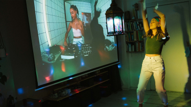 United we stream, corona, rave 