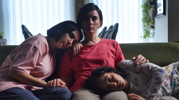 Mahsa Rostami, Soheila Golestani und Setareh Maleki in DIE SAAT DES HEILIGEN FEIGENBAUMS 